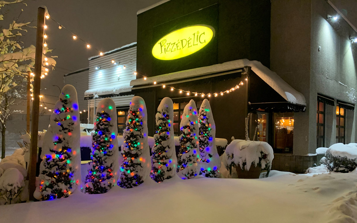 Pizzédélic vue extérieure l'hiver